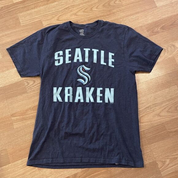 Seattle Kraken NHL Blue Short Sleeve T-shirt Size Medium - Picture 2 of 7